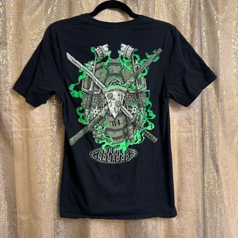 Geek Fuel Exclusive Black Green TMNT Shell's Kitchen T Shirt Women's‎ Small